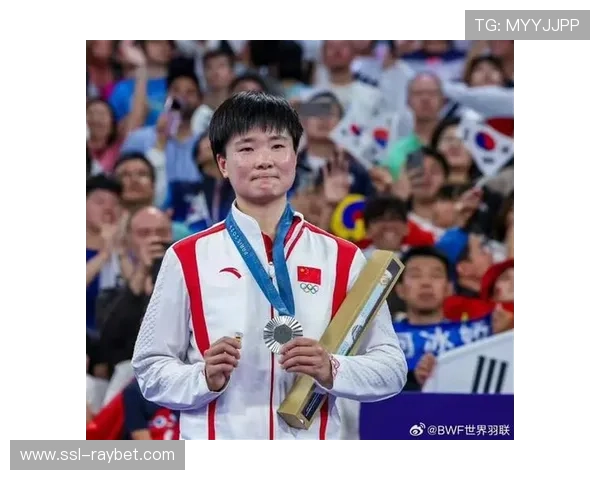 老将何冰娇17分钟速胜的启示:技术经验仍是比赛关键要素 老将何冰娇17分钟速胜的启示:技术经验仍是比赛关键要素